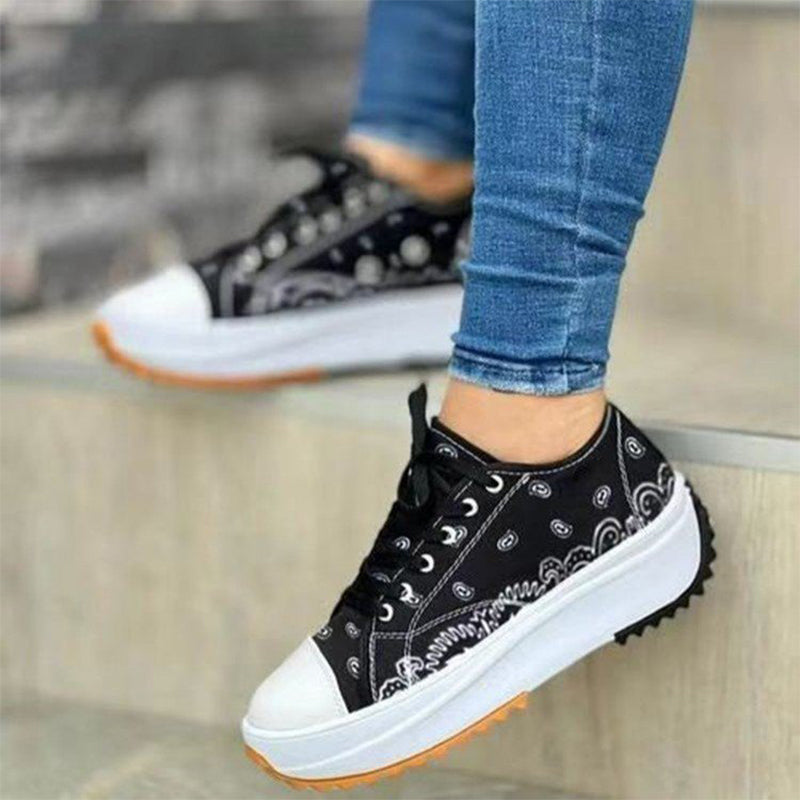 Printed canvas shoes