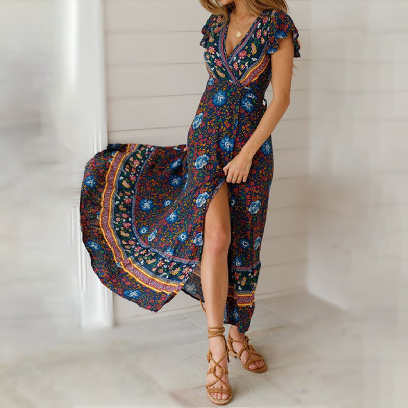 Sexy dress with printed v-neck for vacation