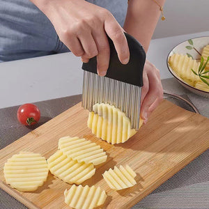 סכין גלי לתפוחי אדמה