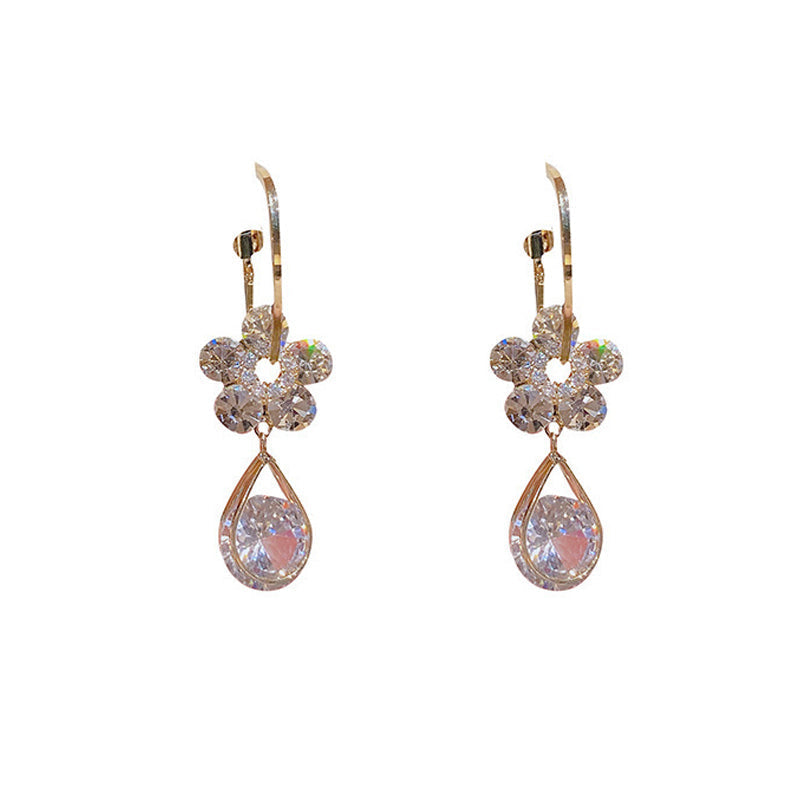 Flower crystal earrings 