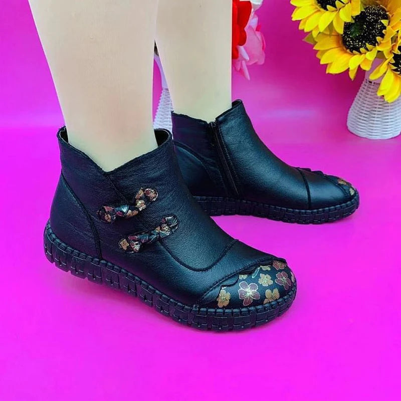 Genuine leather women's boots with non-slip flat soles