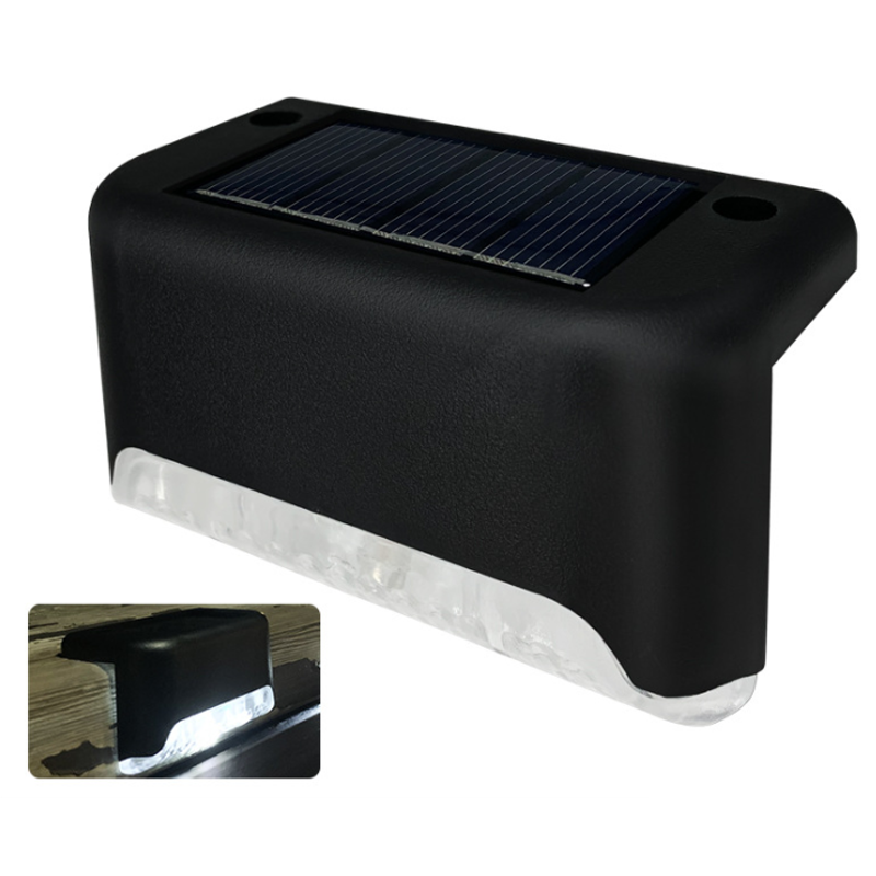 Solar powered outdoor stair light 