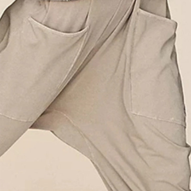 V-neck pocket jumpsuit in a solid color 