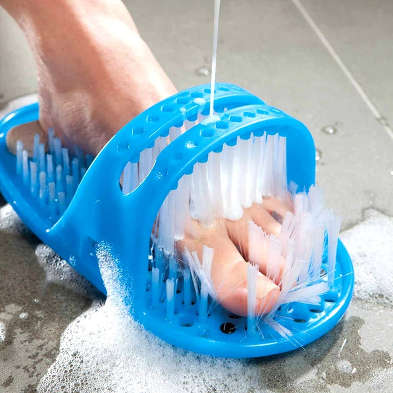 Flip-flop brush for cleaning feet for the bathroom