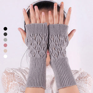 Warm knitted gloves with half finger